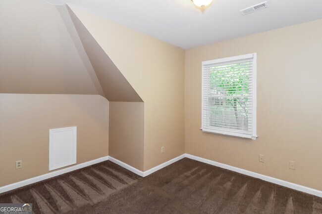 Building Photo - 3414 Velvet Creek Dr SW