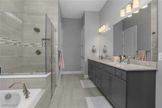 Building Photo - 21064 Hallandale Dr