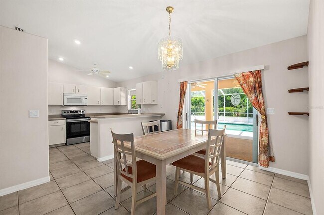 Building Photo - 67 Flemingwood Ln