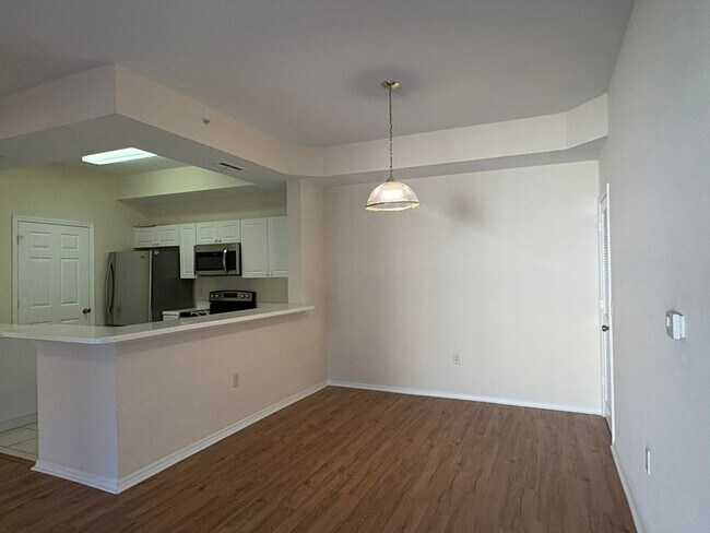 Building Photo - 2/2 Condo for Rent in Fort Myers