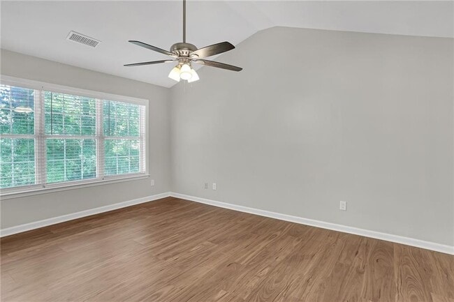 Building Photo - 3527 Chastain Glen Ln NE