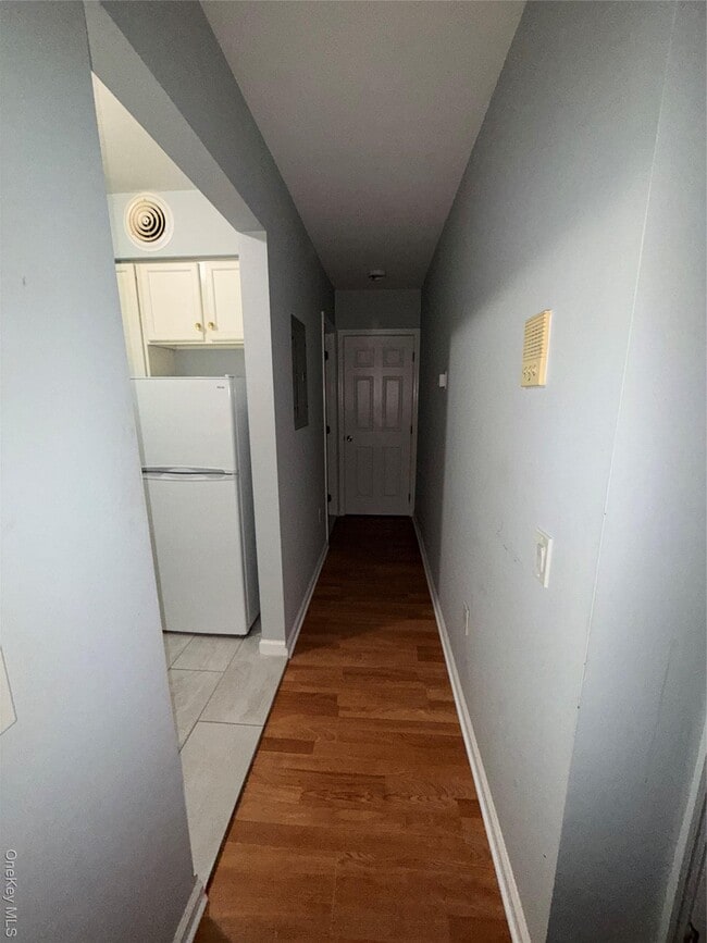 Building Photo - 1234 Hoe Ave