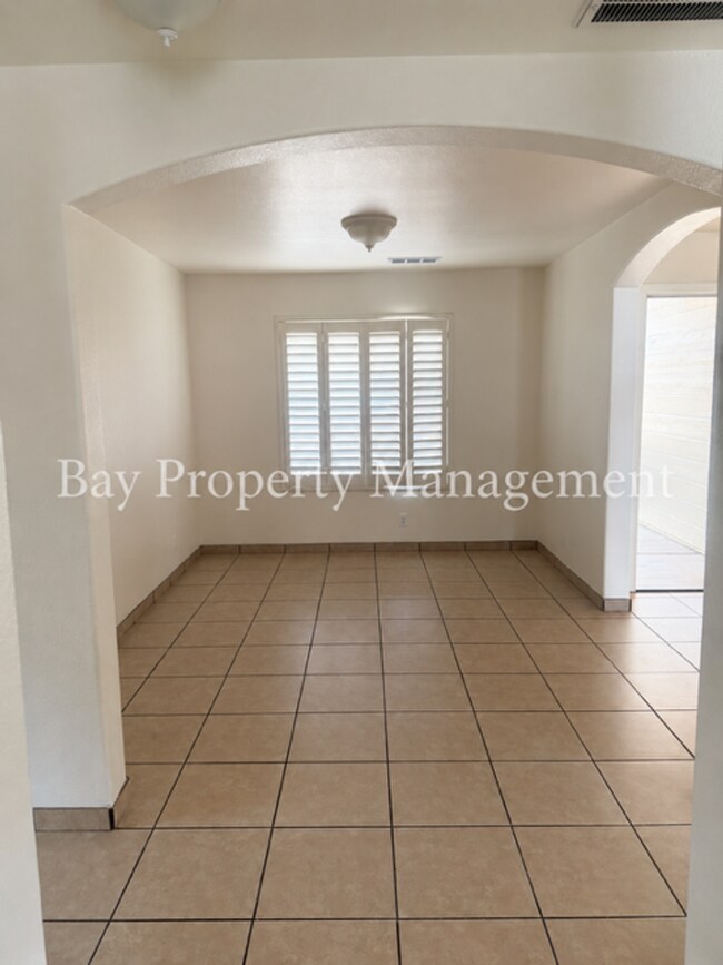 Building Photo - 1001 Highpoint Ct