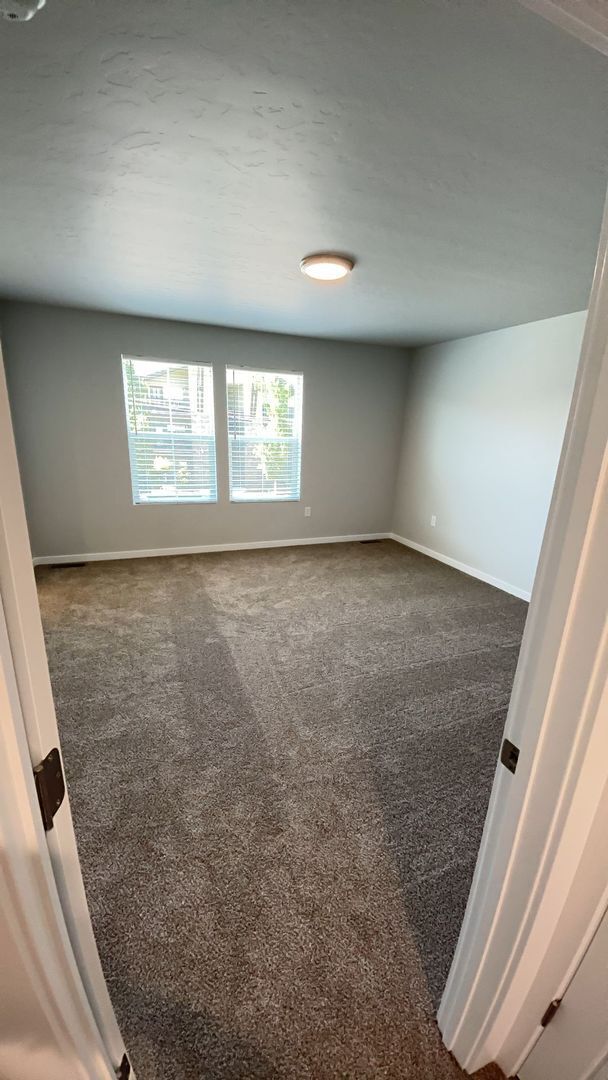 Building Photo - Roe Street Townhomes