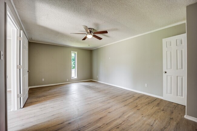 Building Photo - 2816 Memphis St