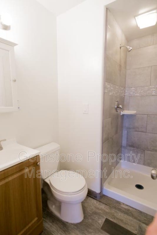 Building Photo - 6203 Mesita Dr