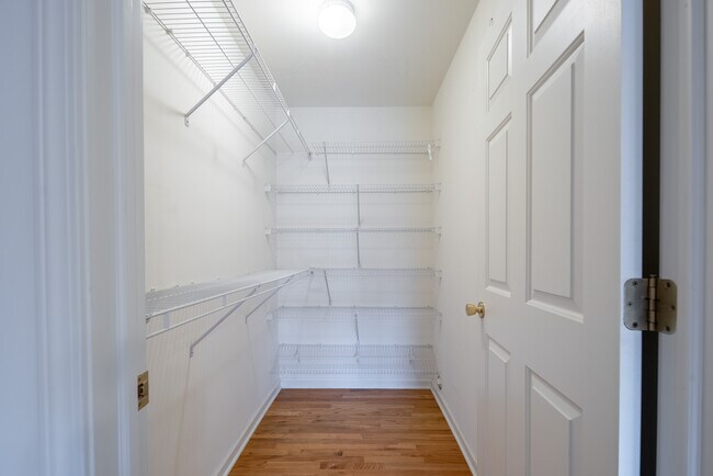 Building Photo - 108 Evergreen Pl