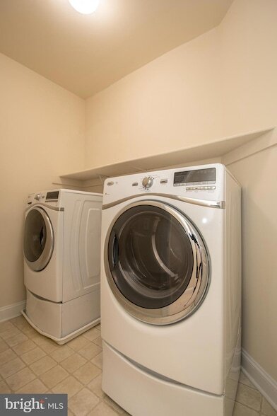 Building Photo - 22199 Falling Terrace