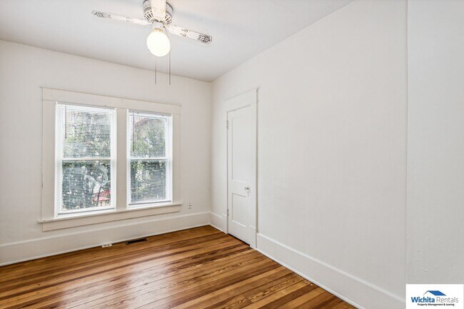 Building Photo - 2 bedroom 1 bath home