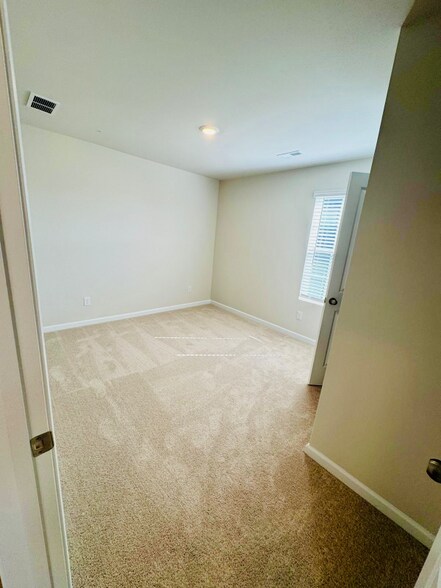 Building Photo - 134 Oconee Trl