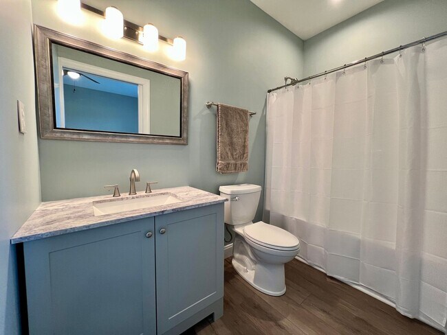 Building Photo - Adorable Waterfront/Fully Furnished/All In...