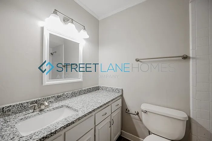 Building Photo - 5044 Old Post Rd