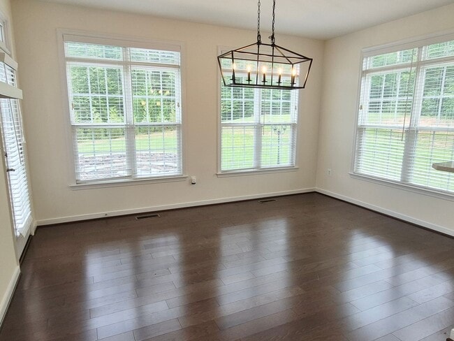 Building Photo - 15 Sweet William Dr