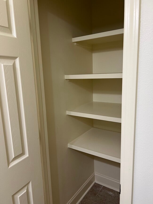 Bathroom #1 Closet - 37150 Woodgate Ave