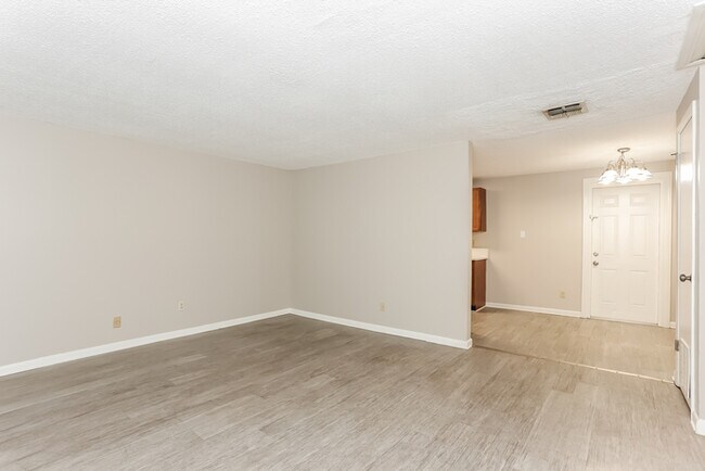 Building Photo - 7317 Sharbeth Dr S