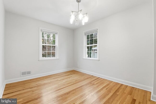 Building Photo - 182 Cherrydell Rd