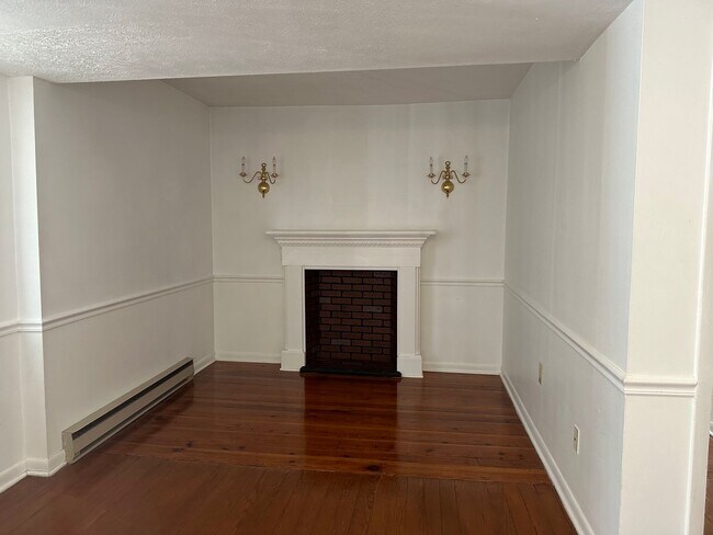 Building Photo - 22 Peyton St