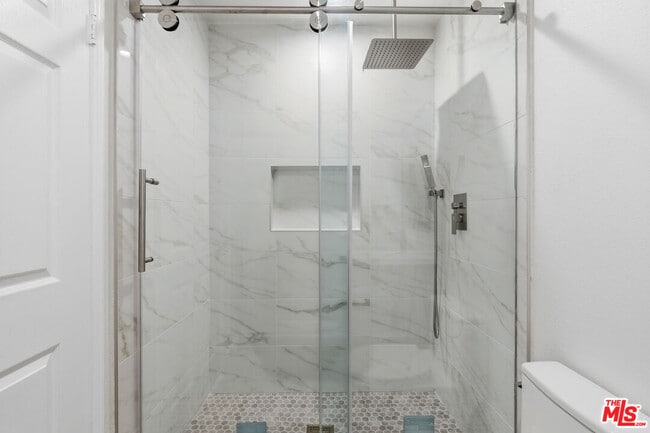 Building Photo - 359 Westlake Vista Ln