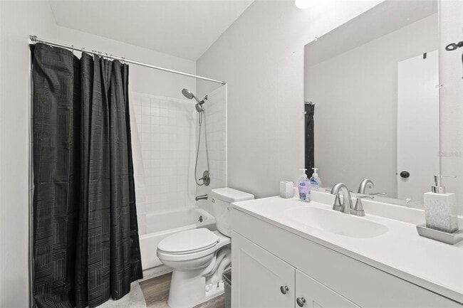 Building Photo - 3267 39th St S