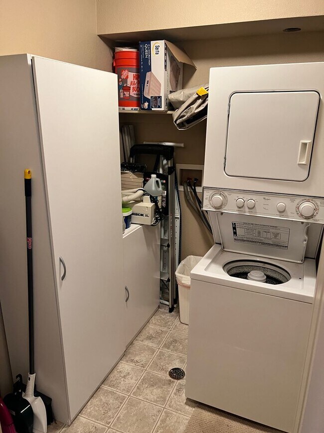 Building Photo - Foxbay @ The Jordanelle