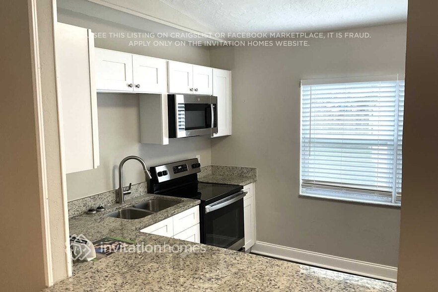 Building Photo - 10935 109th Way N