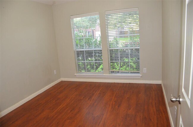 Building Photo - 4810 Claridge Park Ln