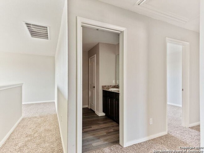 Building Photo - 6550 Underwood Way
