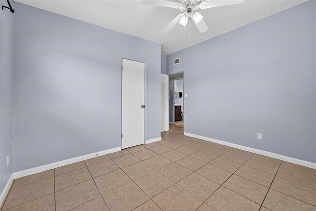 Building Photo - 3015 Tampico Dr