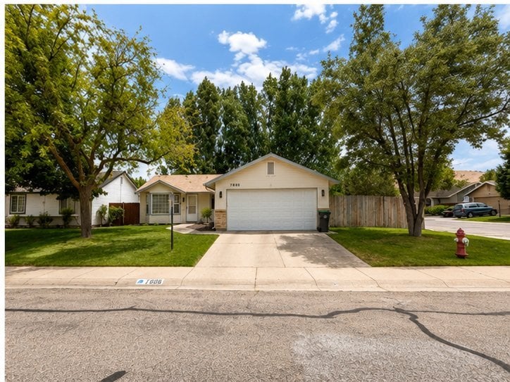 Building Photo - 7808 W Elm Brook St