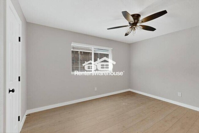 Building Photo - Renovated home in Plano Ready to Be Your Home