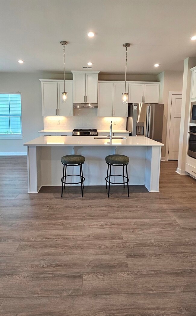 Building Photo - 2313 Hazel Wy