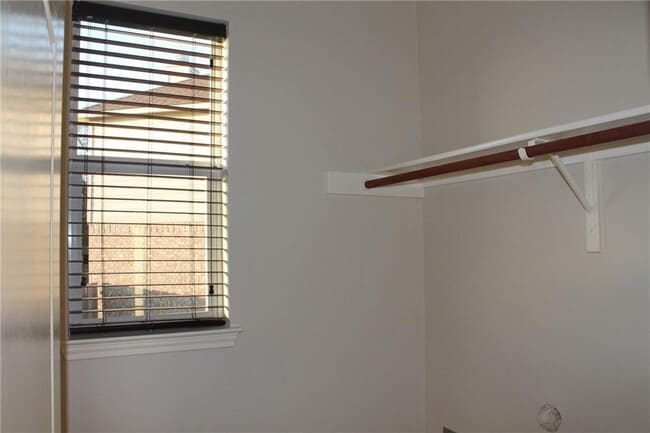 Building Photo - 2513 Rusk Ct