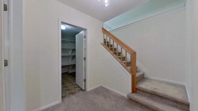 Building Photo - 21096 Boulder Cir