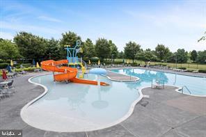 Building Photo - 219 Patchwork Dr