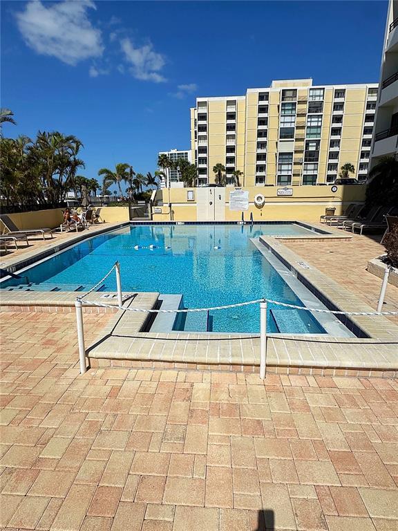 Building Photo - 851 Bayway Blvd