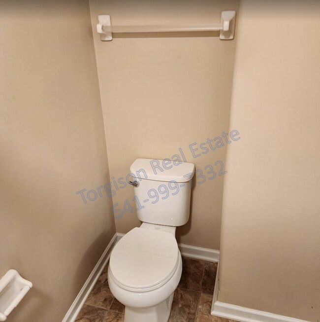 Building Photo - 5828 Trail Creek Dr