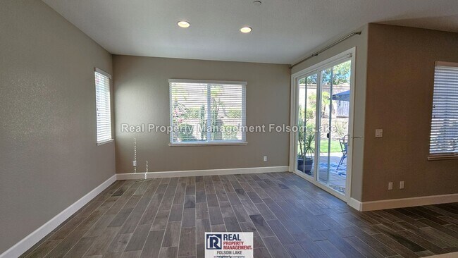 Building Photo - 1479 Leonard Ct