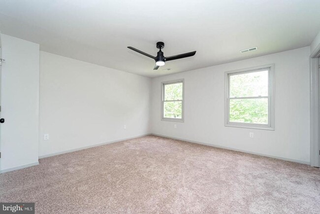 Building Photo - 5704 Broadwater Pkwy