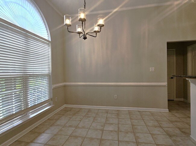 Building Photo - 309 Burgamy Way