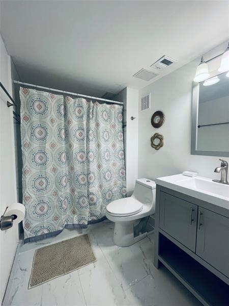 Building Photo - 8025 S Colony Cir