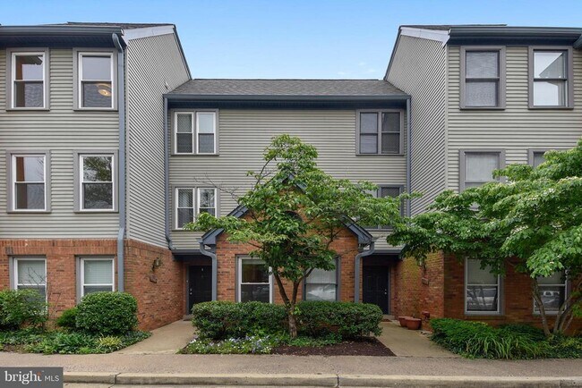 Building Photo - 2107 N Rolfe St