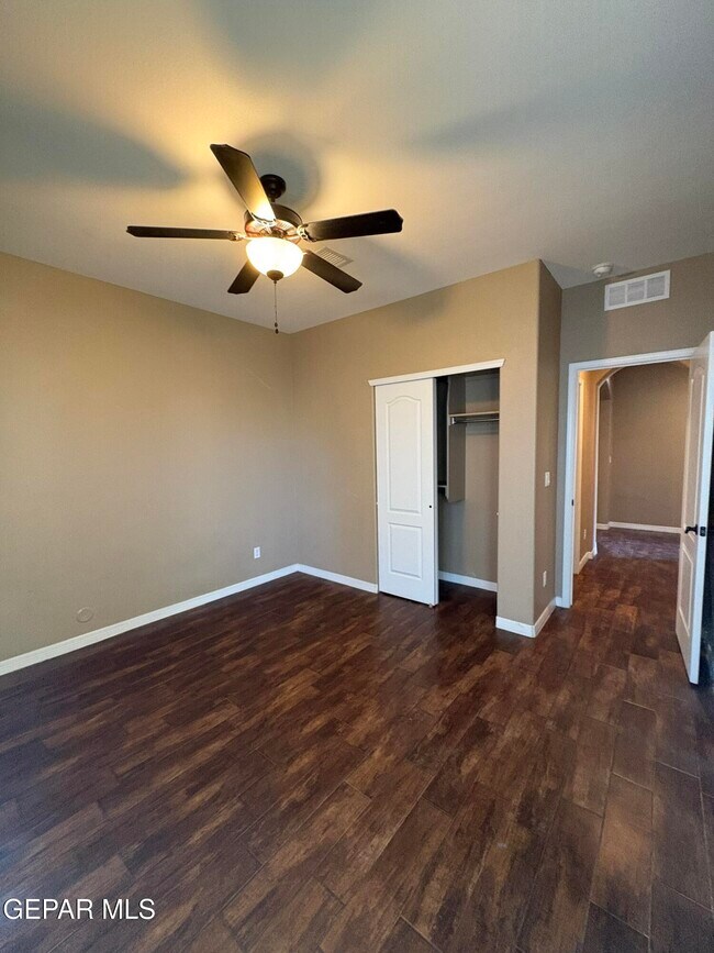 Building Photo - 14664 Christian Castle