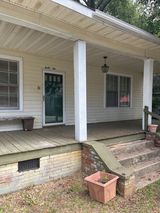 2 Bedroom in Belton 42 Lewis St Anderson SC 29624 Apartment Finder