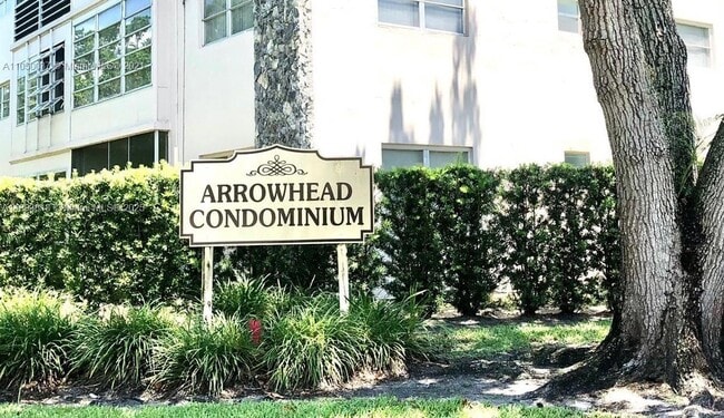 Primary Photo - 8101 SW 24th Ct