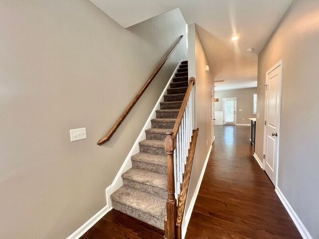 Building Photo - 3613 Water Mist Ln