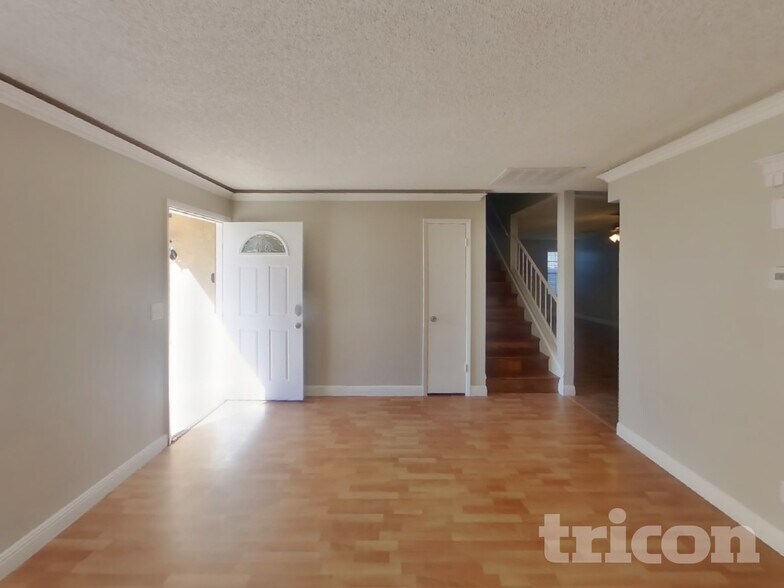 Building Photo - 709 Morrocco Dr