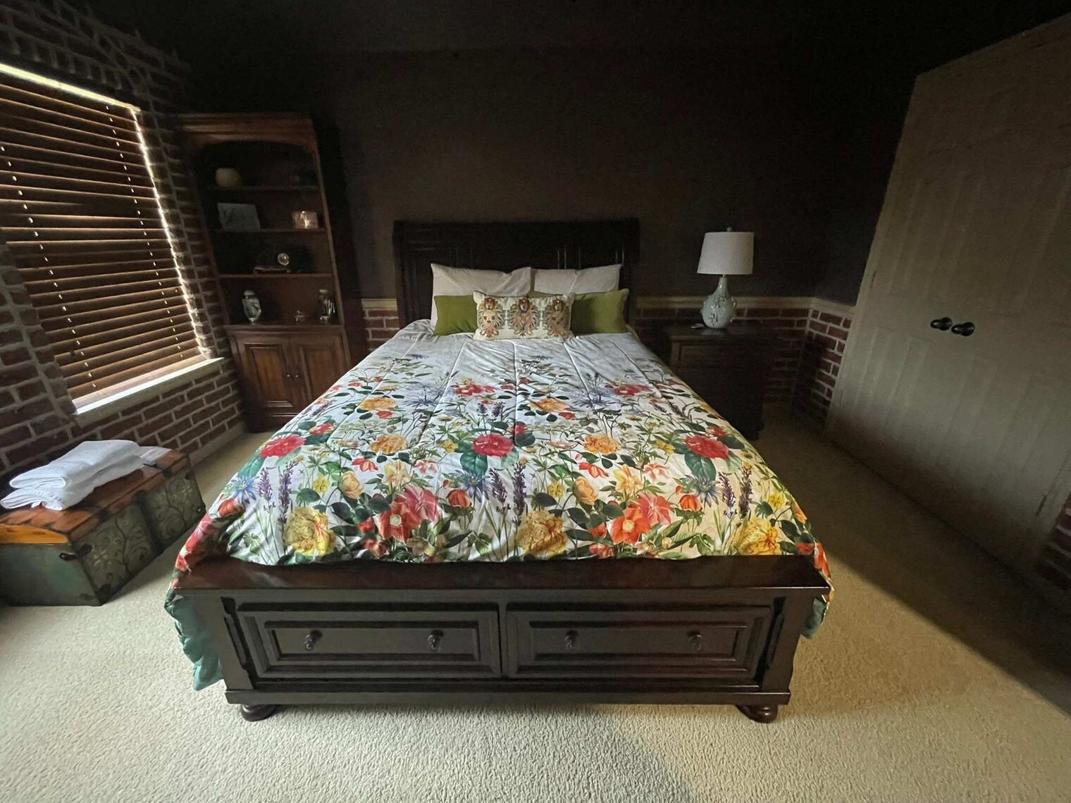 Building Photo - 9312 Warm Springs Cir