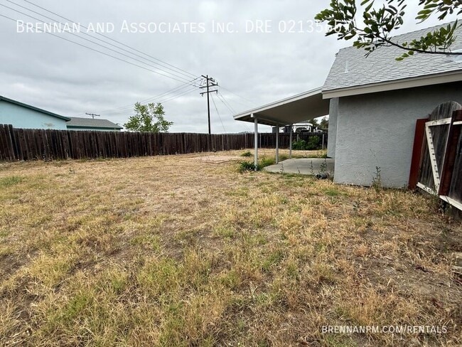 Building Photo - 9046 Ildica St