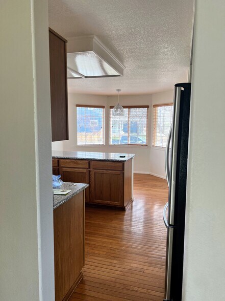 kitchen - 1430 Morningside Dr