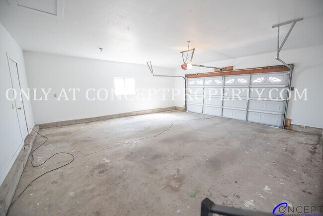 Building Photo - 3733 S 5080 W